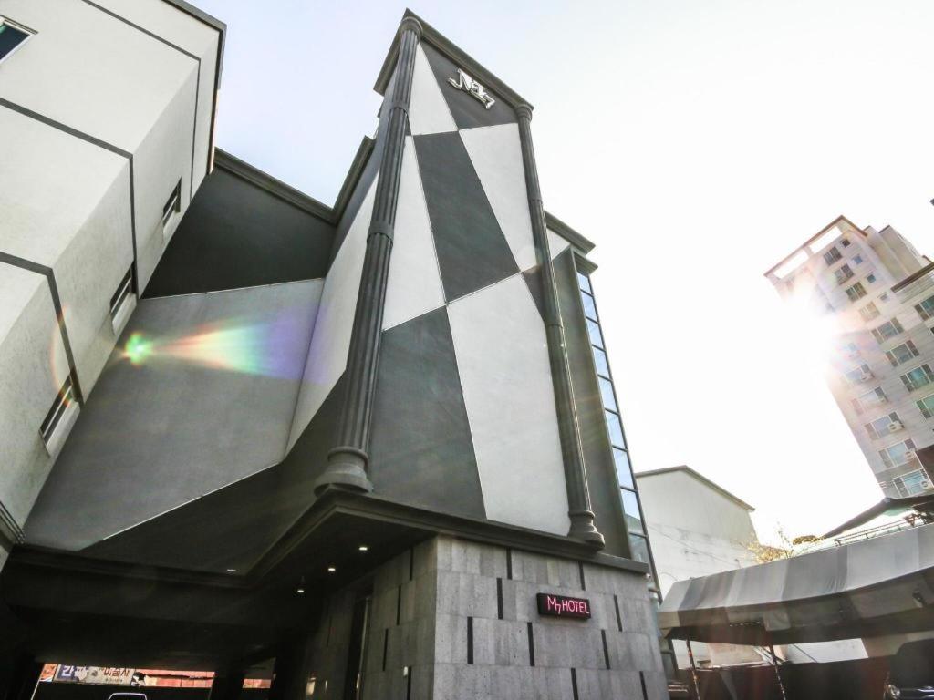 M7 Business Hotel Chilgok Buitenkant foto