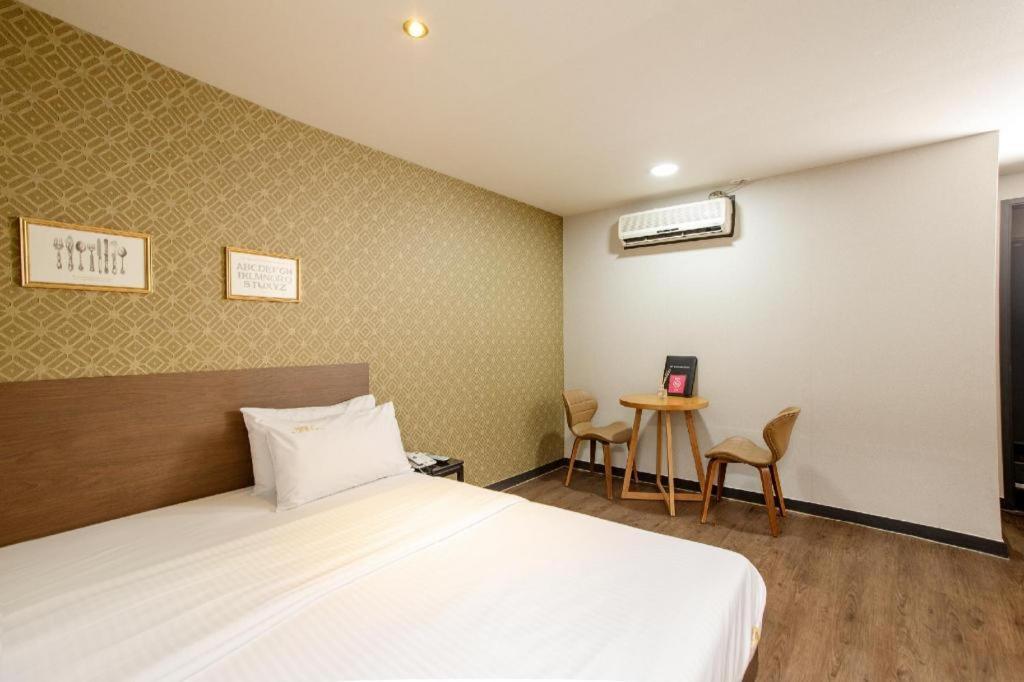 M7 Business Hotel Chilgok Buitenkant foto