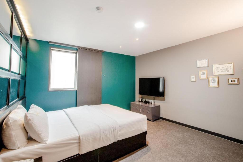 M7 Business Hotel Chilgok Buitenkant foto