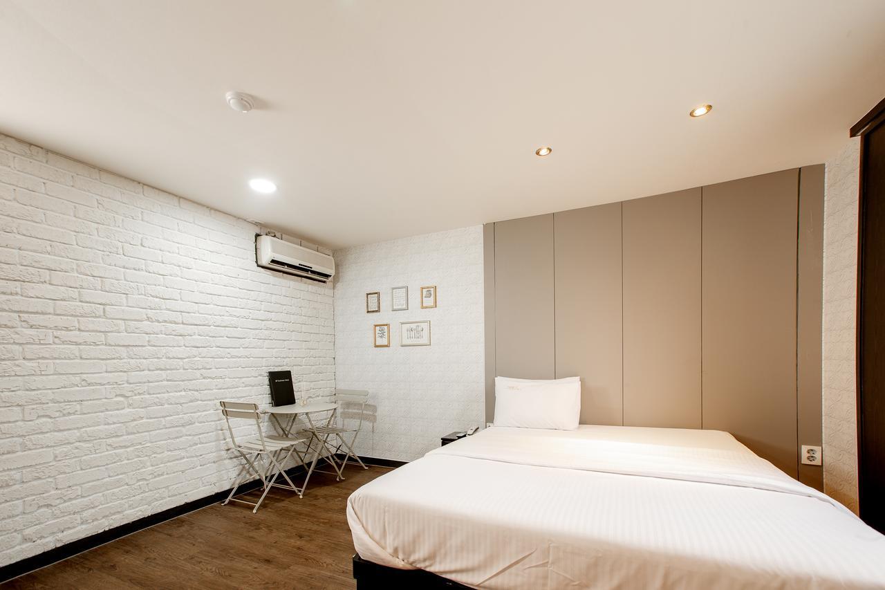 M7 Business Hotel Chilgok Buitenkant foto