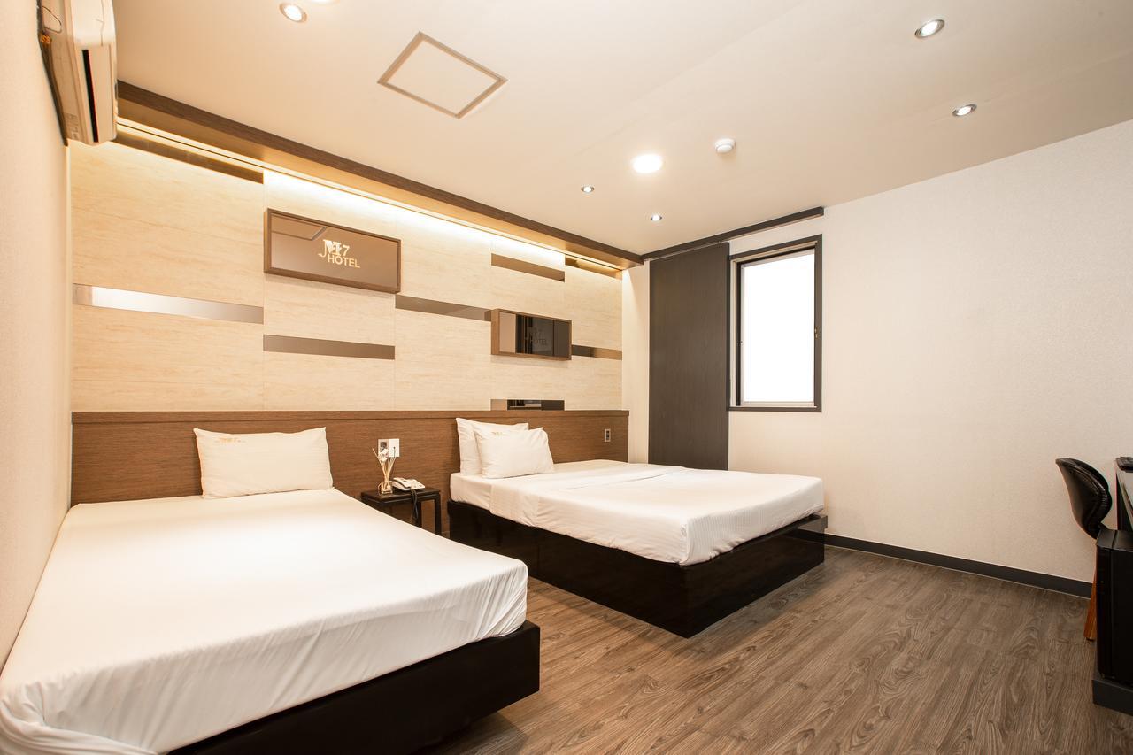 M7 Business Hotel Chilgok Buitenkant foto